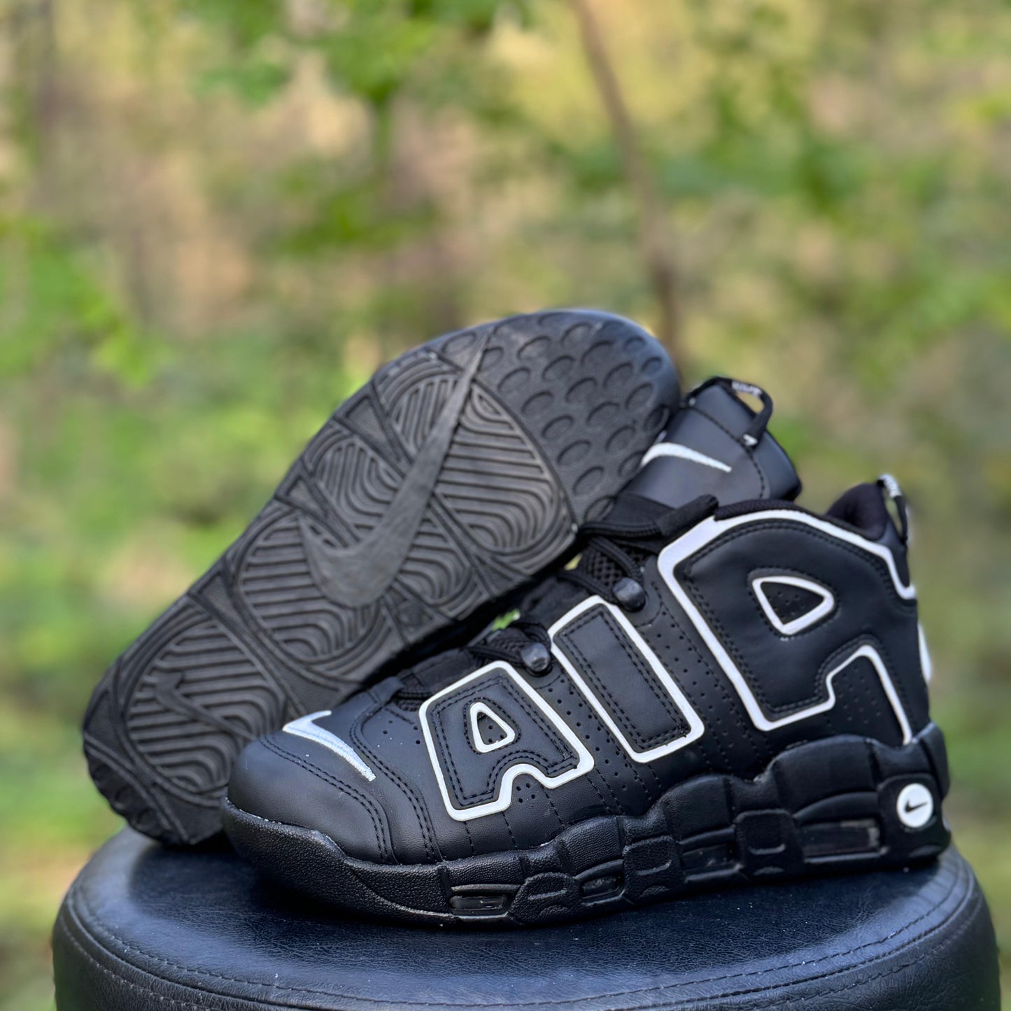 AIR MORE UPTEMPO Negru-Alb C