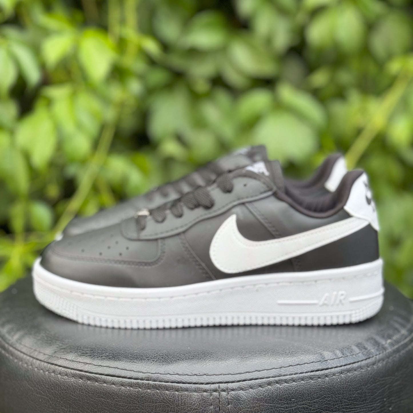 AF1 Low Negru-Alb