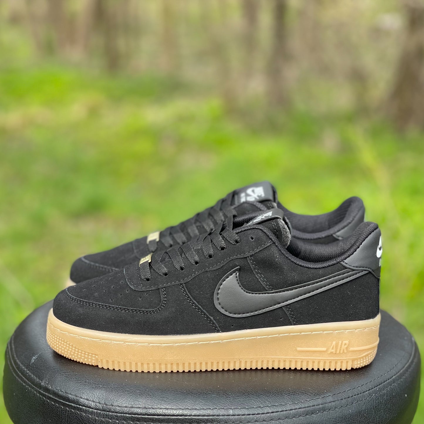 AF1 Low Negru-Bej.